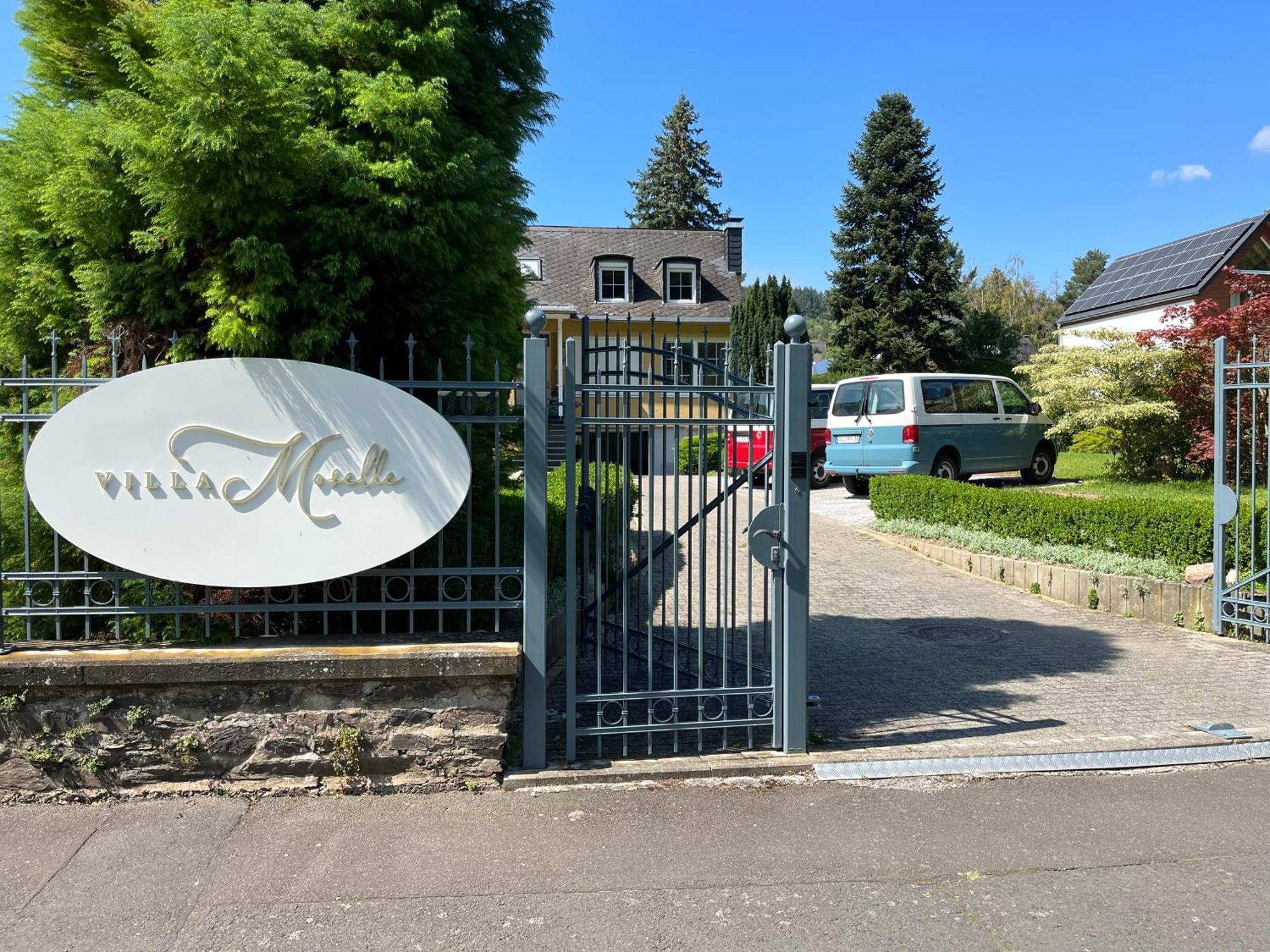 Villa Moselle Трабен-Трарбах Екстериор снимка